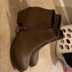 Brown bootie
